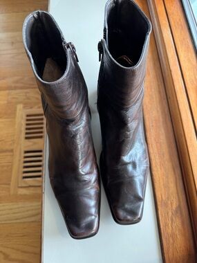 Women’s Encanto Brown Leather Ankle Boots with Side Zip made in Brazil